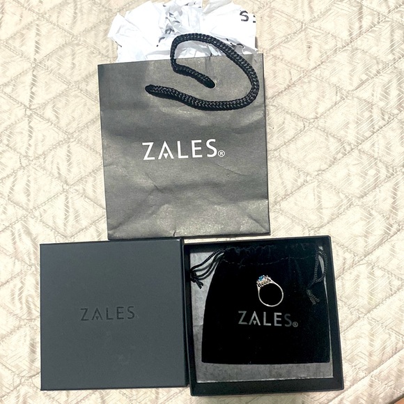 Zales Jewelry - ZALES RING COLOR LIGHT BLUE